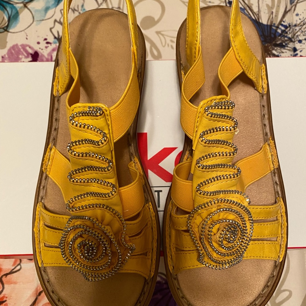 Rieker Regina 22 Sandals Size 6 1/2
